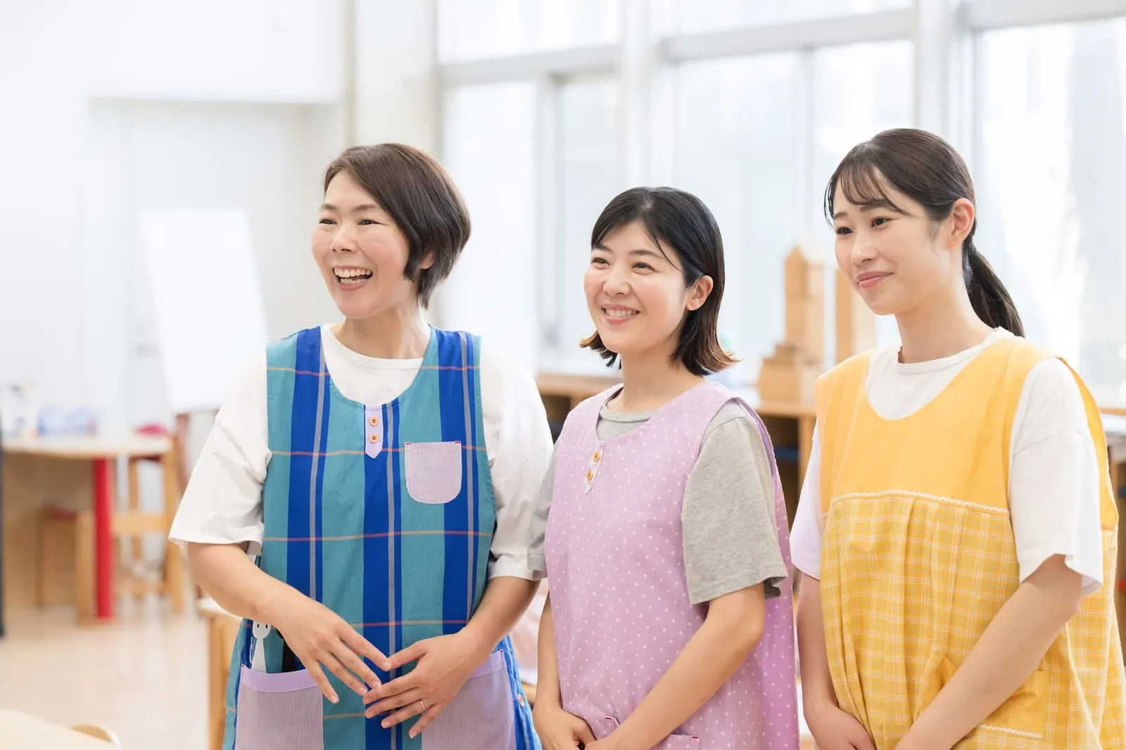 採用